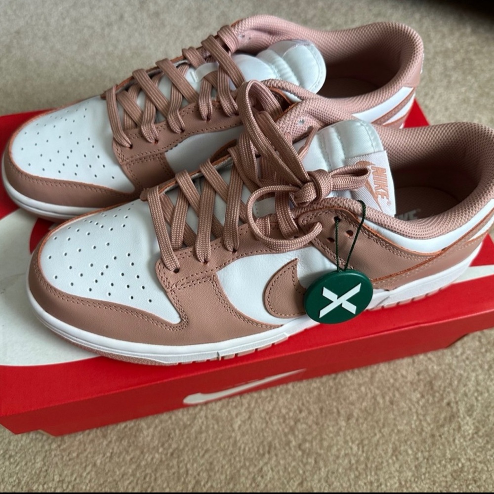 Nike Dunks low